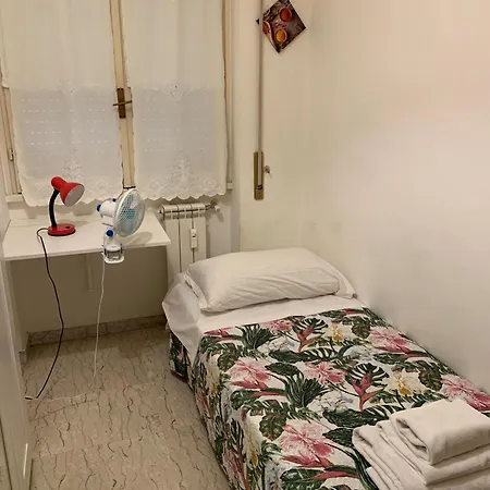 罗马四季住宿加早餐酒店 住宿加早餐酒店 2*