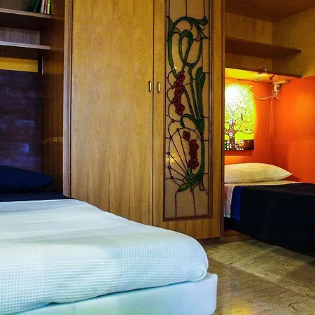 לינה וארוחת בוקר 4 Season