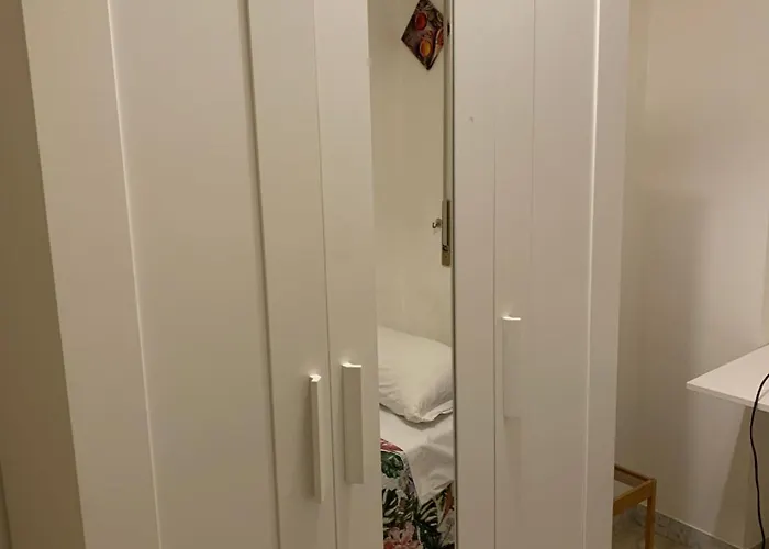 4 Season Bed & Breakfast Roma