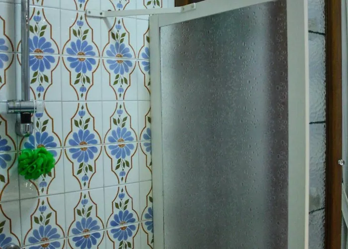 Bed & Breakfast 4 Season 2*