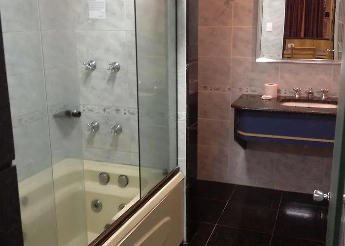 Bed & Breakfast 4 Season 2*