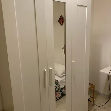 4 Season Bed & Breakfast Roma